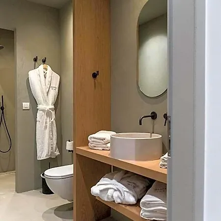 Hotel Amarelo