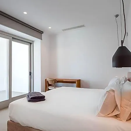 Amarelo Hotel 4*