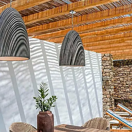 Amarelo * Mykonos Town
